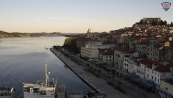 Nábřeží a město