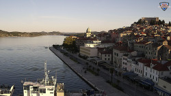 Nábřeží a město