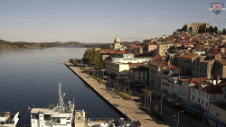 Nábřeží a město