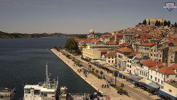 Nábřeží a město