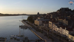 Nábřeží a město