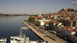 Nábřeží a město