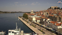 Nábřeží a město