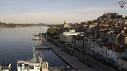 Nábřeží a město