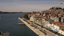 Nábřeží a město