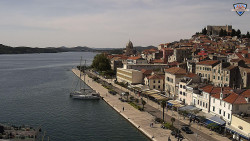 Nábřeží a město