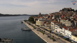 Nábřeží a město