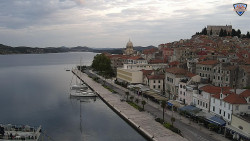 Nábřeží a město