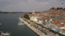 Nábřeží a město