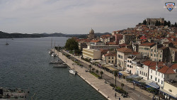 Nábřeží a město