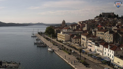 Nábřeží a město