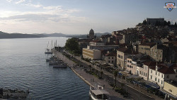 Nábřeží a město