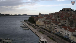 Nábřeží a město