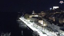 Nábřeží a město