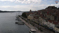 Nábřeží a město