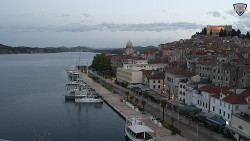 Nábřeží a město