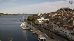 Nábřeží a město