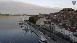 Nábřeží a město