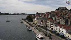 Nábřeží a město