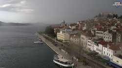 Nábřeží a město