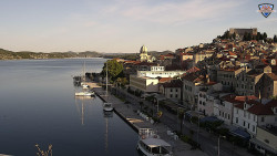 Nábřeží a město