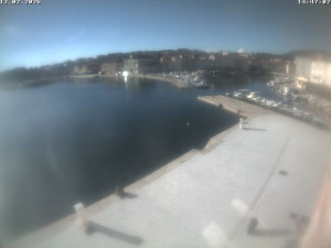 Město Cres - Přístav Cres - 13.2.2026 v 14:47 Město Cres - Přístav Cres - 13.2.2026 v 14:47