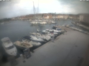 Miasto Cres - Port w Cres - 8.8.2026 v 08:47 Miasto Cres - Port w Cres - 8.8.2026 v 08:47
