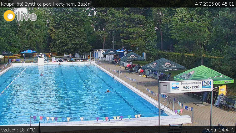 Koupaliště Bystřice pod Hostýnem - Bazén - 4.7.2025 v 08:45 Koupaliště Bystřice pod Hostýnem - Bazén - 4.7.2025 v 08:45