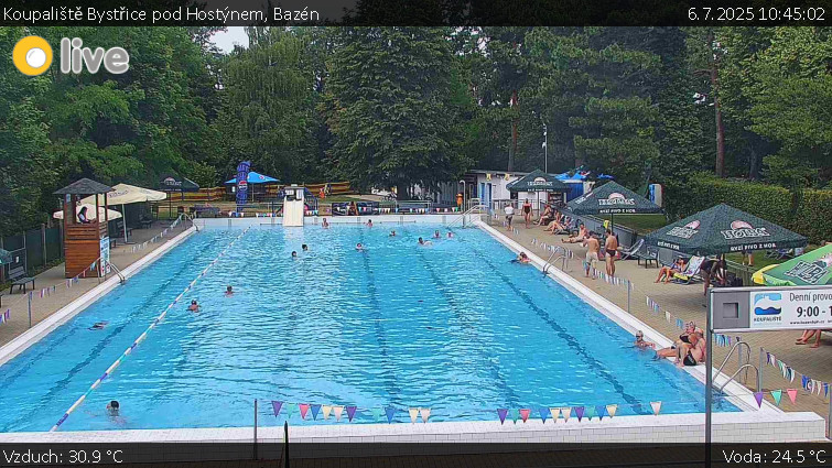 Koupaliště Bystřice pod Hostýnem - Bazén - 6.7.2025 v 10:45 Koupaliště Bystřice pod Hostýnem - Bazén - 6.7.2025 v 10:45