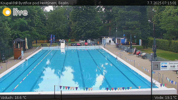Koupaliště Bystřice pod Hostýnem - Bazén - 7.7.2025 v 07:15 Koupaliště Bystřice pod Hostýnem - Bazén - 7.7.2025 v 07:15
