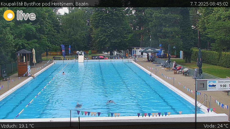 Koupaliště Bystřice pod Hostýnem - Bazén - 7.7.2025 v 08:45 Koupaliště Bystřice pod Hostýnem - Bazén - 7.7.2025 v 08:45