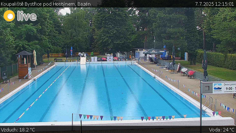 Koupaliště Bystřice pod Hostýnem - Bazén - 7.7.2025 v 12:15 Koupaliště Bystřice pod Hostýnem - Bazén - 7.7.2025 v 12:15