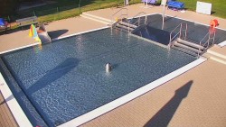 Wading pool