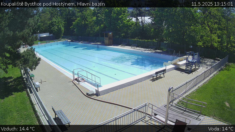 Koupaliště Bystřice pod Hostýnem - Hlavní bazén - 11.5.2025 v 13:15 Koupaliště Bystřice pod Hostýnem - Hlavní bazén - 11.5.2025 v 13:15
