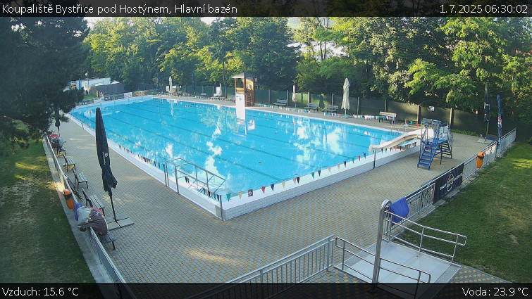 Koupaliště Bystřice pod Hostýnem - Hlavní bazén - 1.7.2025 v 06:30 Koupaliště Bystřice pod Hostýnem - Hlavní bazén - 1.7.2025 v 06:30