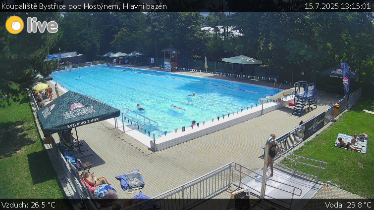 Koupaliště Bystřice pod Hostýnem - Hlavní bazén - 15.7.2025 v 13:15 Koupaliště Bystřice pod Hostýnem - Hlavní bazén - 15.7.2025 v 13:15