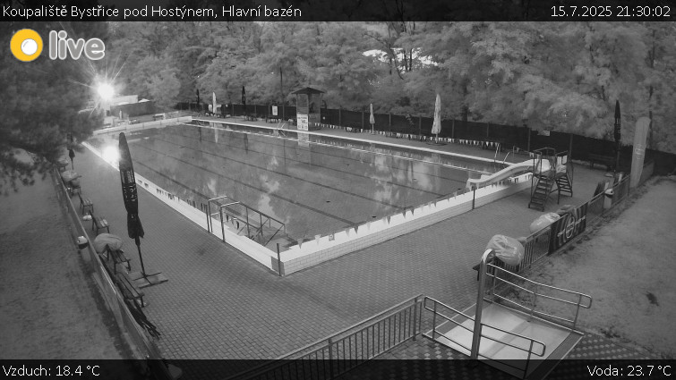 Koupaliště Bystřice pod Hostýnem - Hlavní bazén - 15.7.2025 v 21:30 Koupaliště Bystřice pod Hostýnem - Hlavní bazén - 15.7.2025 v 21:30