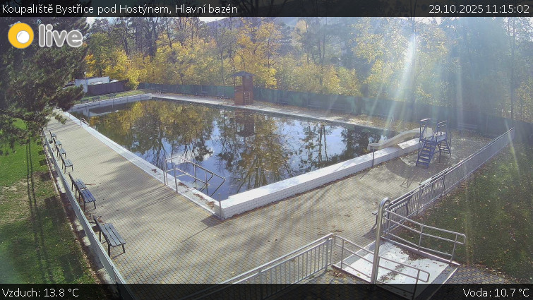 Koupaliště Bystřice pod Hostýnem - Hlavní bazén - 29.10.2025 v 11:15 Koupaliště Bystřice pod Hostýnem - Hlavní bazén - 29.10.2025 v 11:15