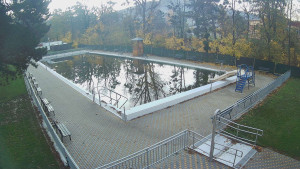 Koupaliště Bystřice pod Hostýnem - Hlavní bazén - 5.11.2025 v 06:45 Koupaliště Bystřice pod Hostýnem - Hlavní bazén - 5.11.2025 v 06:45