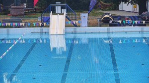 Koupaliště Bystřice pod Hostýnem - Skluzavka - 10.7.2026 v 05:45 Koupaliště Bystřice pod Hostýnem - Skluzavka - 10.7.2026 v 05:45