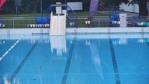 Koupaliště Bystřice pod Hostýnem - Skluzavka - 24.8.2026 v 05:45 Koupaliště Bystřice pod Hostýnem - Skluzavka - 24.8.2026 v 05:45