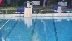 Koupaliště Bystřice pod Hostýnem - Skluzavka - 24.8.2026 v 06:45 Koupaliště Bystřice pod Hostýnem - Skluzavka - 24.8.2026 v 06:45
