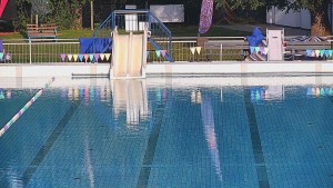 Koupaliště Bystřice pod Hostýnem - Skluzavka - 24.8.2026 v 07:45 Koupaliště Bystřice pod Hostýnem - Skluzavka - 24.8.2026 v 07:45