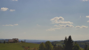 Skiareál Troják - Troják, Maruška - parkoviště - 1.5.2025 v 15:03 Skiareál Troják - Troják, Maruška - parkoviště - 1.5.2025 v 15:03