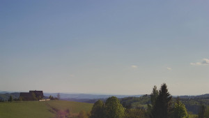 Skiareál Troják - Troják, Maruška - parkoviště - 1.5.2025 v 17:03 Skiareál Troják - Troják, Maruška - parkoviště - 1.5.2025 v 17:03