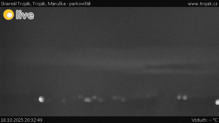 Skiareál Troják - Troják, Maruška - parkoviště - 18.10.2025 v 20:32 Skiareál Troják - Troják, Maruška - parkoviště - 18.10.2025 v 20:32