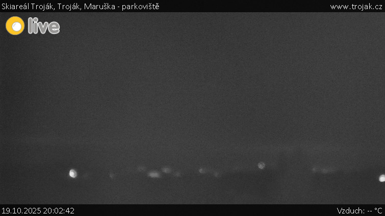 Skiareál Troják - Troják, Maruška - parkoviště - 19.10.2025 v 20:02 Skiareál Troják - Troják, Maruška - parkoviště - 19.10.2025 v 20:02