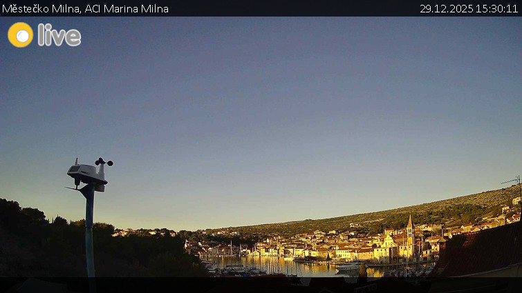 Městečko Milna - ACI Marina Milna - 29.12.2025 v 15:30