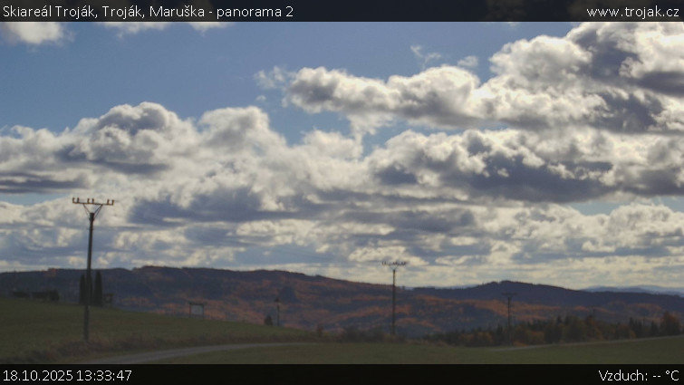 Skiareál Troják - Troják, Maruška - panorama 2 - 18.10.2025 v 13:33 Skiareál Troják - Troják, Maruška - panorama 2 - 18.10.2025 v 13:33