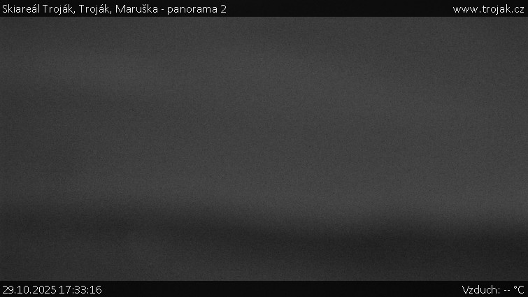 Skiareál Troják - Troják, Maruška - panorama 2 - 29.10.2025 v 17:33 Skiareál Troják - Troják, Maruška - panorama 2 - 29.10.2025 v 17:33